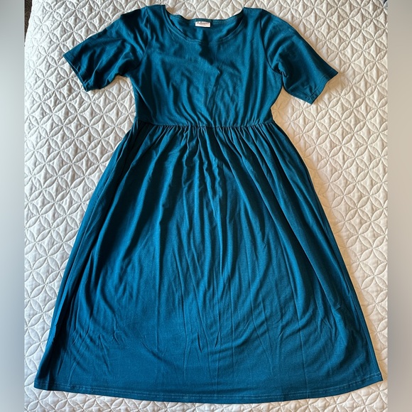 Buttercream Clothing short sleeved, knee length dress in blue, size XL - Picture 10 of 16